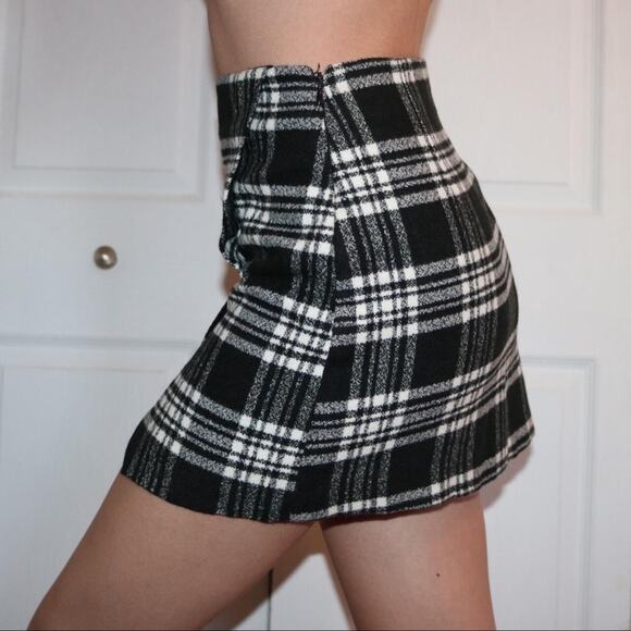 Y2K Abercrombie & Fitch Wool Mini Skirt Sz 00 Black Plaid White Tartan Twee Core - Picture 3 of 12